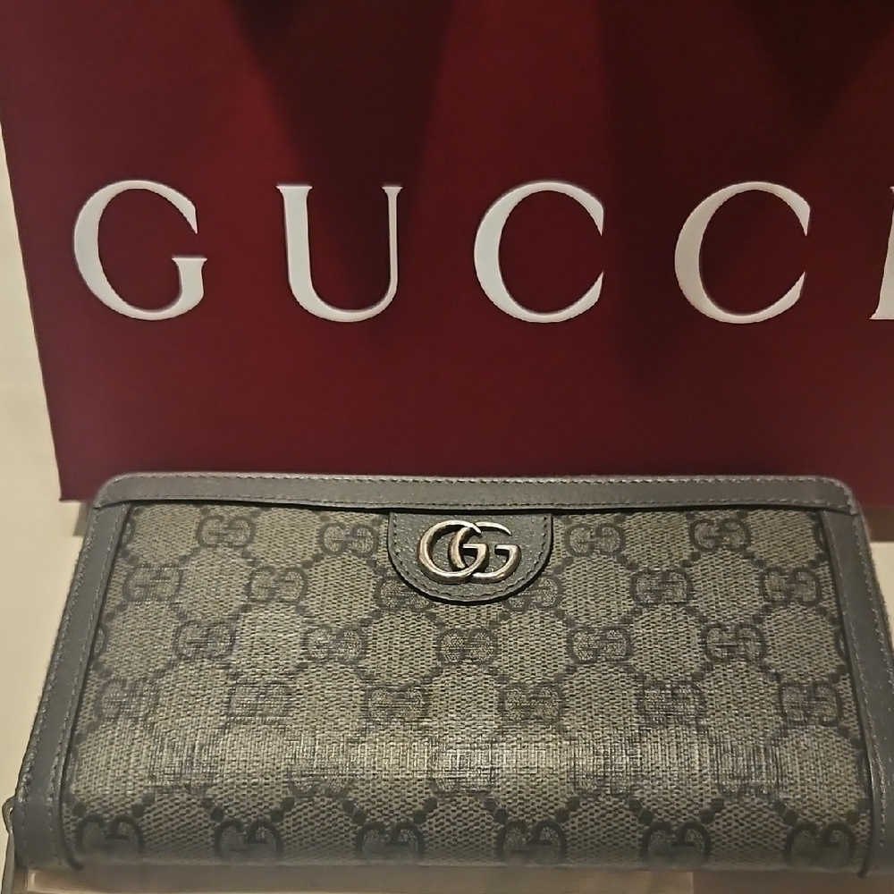 Authentic Gucci Gray Monogram Wallet